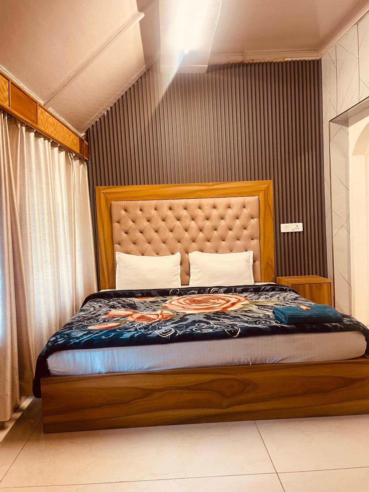 Madan Kunj B & B Mall Road Σίμλα Εξωτερικό φωτογραφία